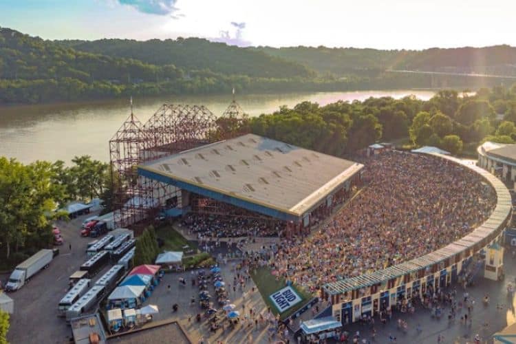 Take Your Group to a Concert at Riverbend Music Center